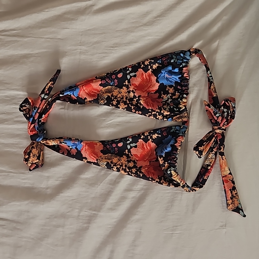 Skatie bikini top